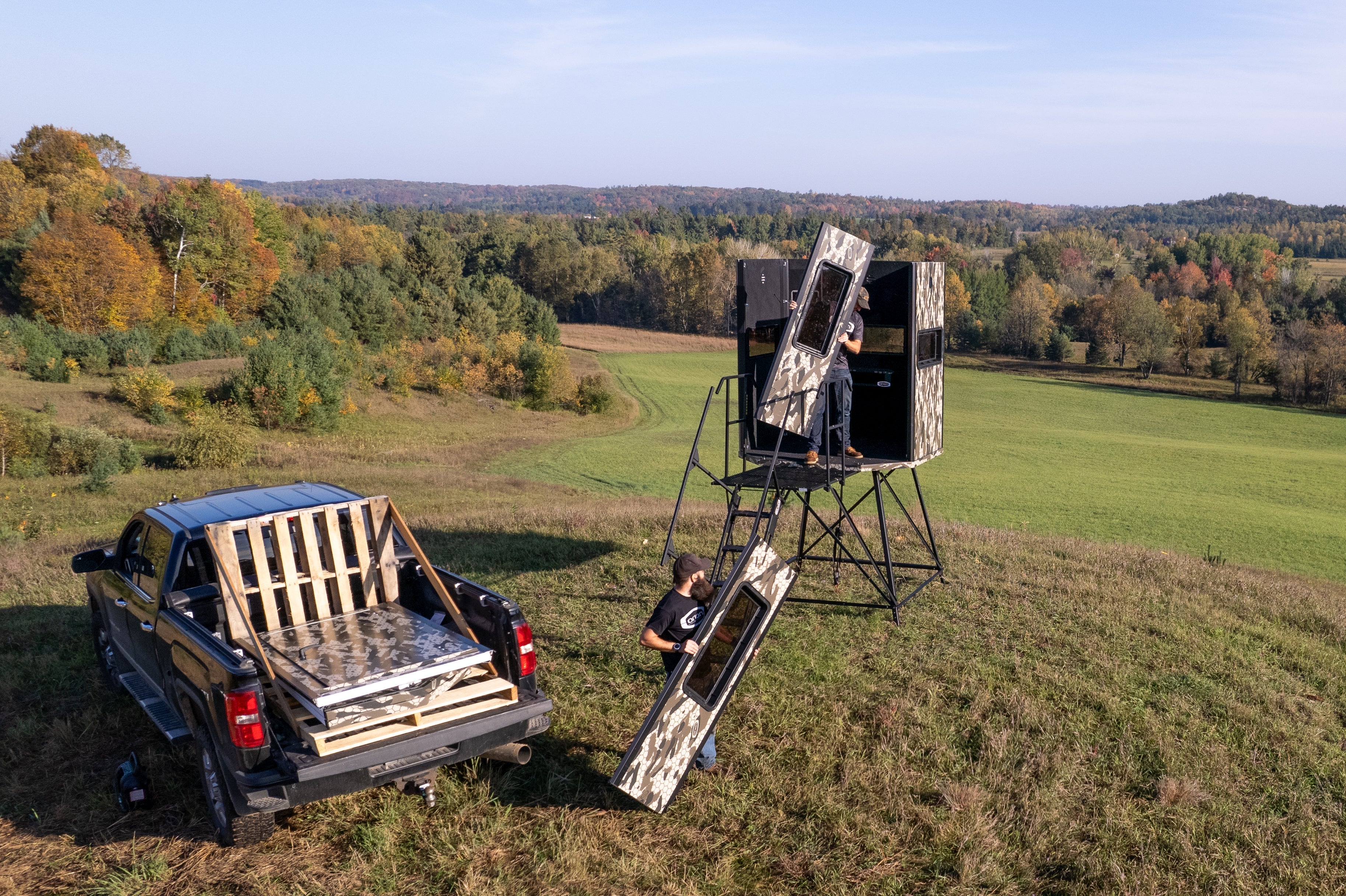 Orion 68VT - Modular Archery Deer Hunting Blind with Tinted Windows