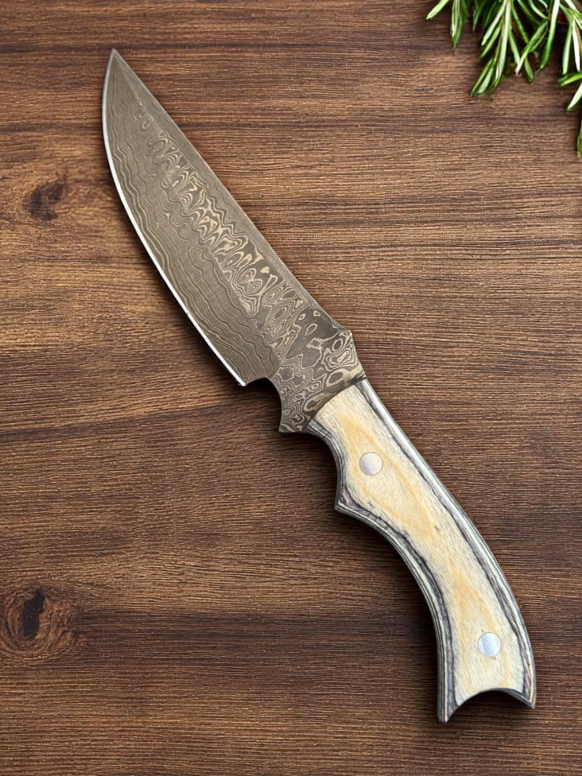 Handmade Damascus Steel Hunting Knife with Wooden Handle